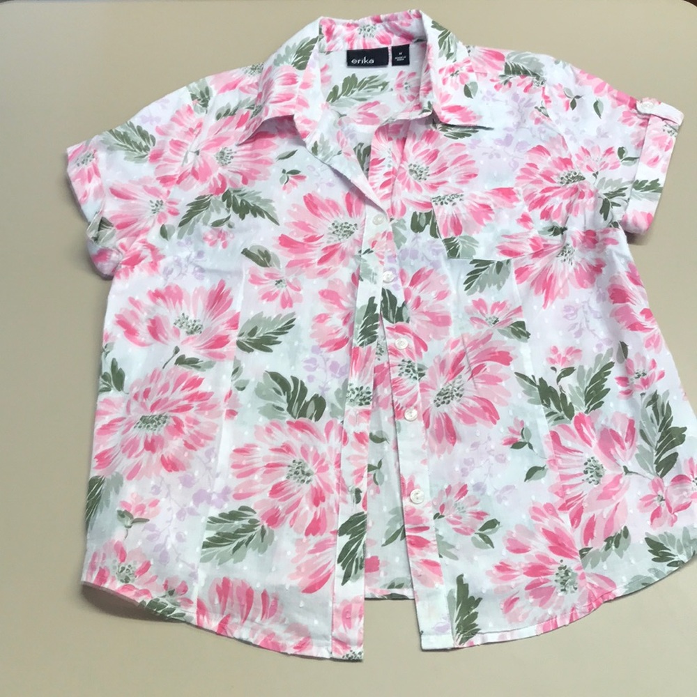 Darling pink floral light weight top - Picture 1 of 6